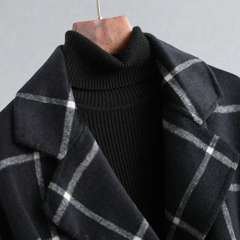 VALERIA | ELEGANT CHECKED WOOL COAT