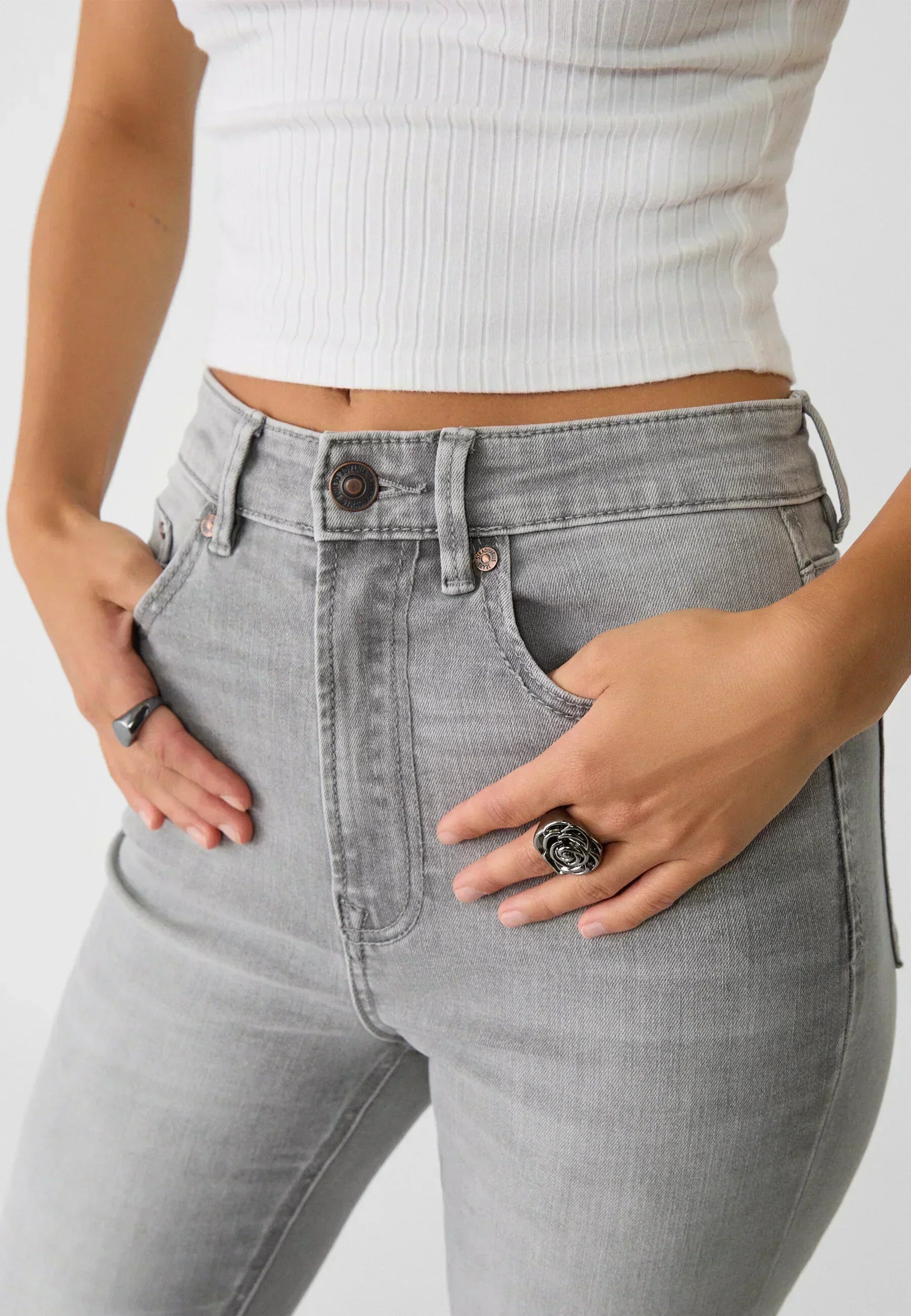FLARED JEANS - MOON WASHED