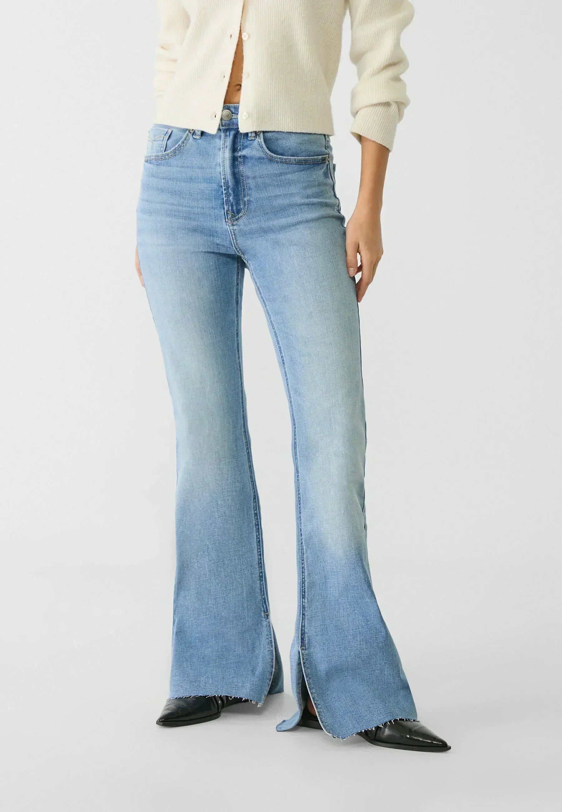 FLARED JEANS - MOON WASHED