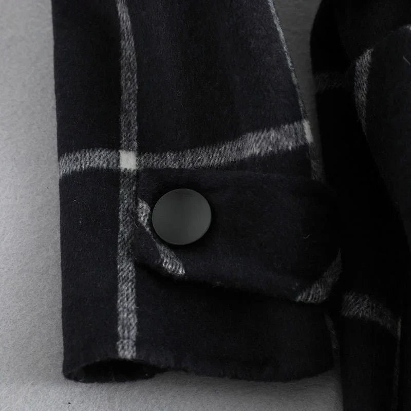 VALERIA | ELEGANT CHECKED WOOL COAT
