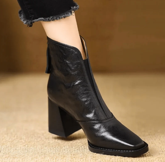 CLAUDIA | MID HEEL ANKLE BOOTS