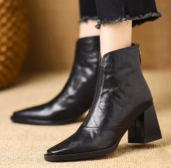 CLAUDIA | MID HEEL ANKLE BOOTS